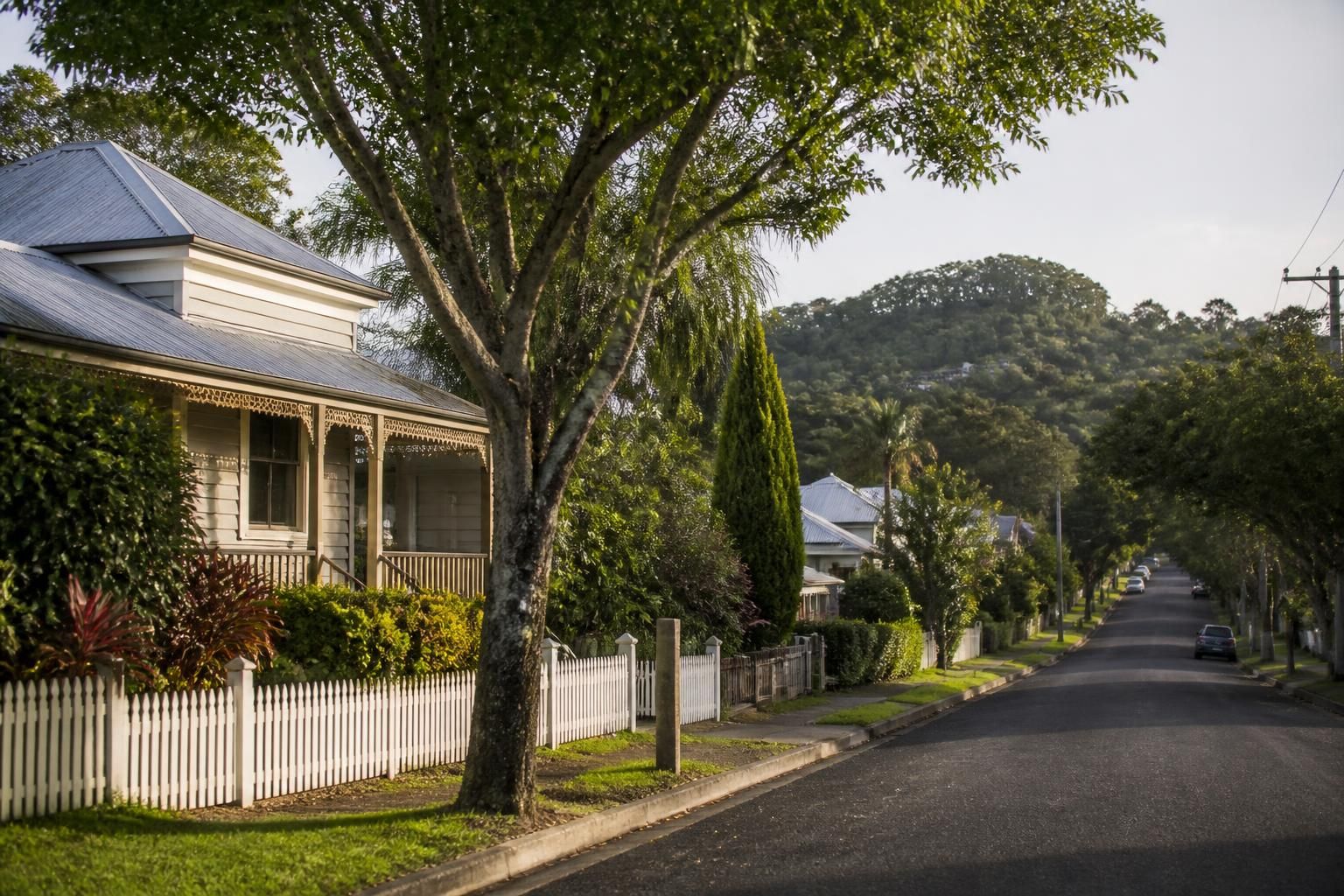 Welcoming suburban streetscape in Lismore, NSW.